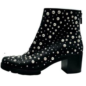WALTER STEIGER BLACK LEATHER ANKLE BOOTS WITH SILVER STUDS